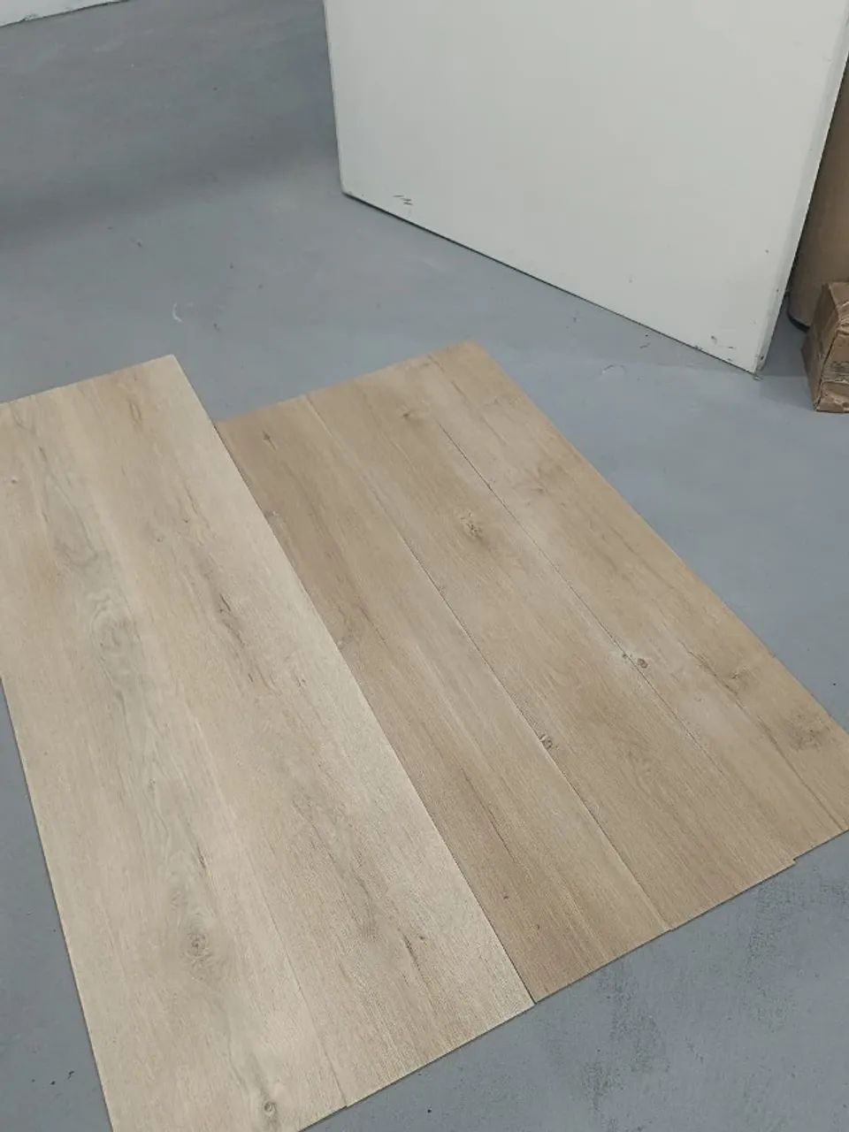 Piso vinilico 3mm Comercial- 59,90m2 - Foto 2