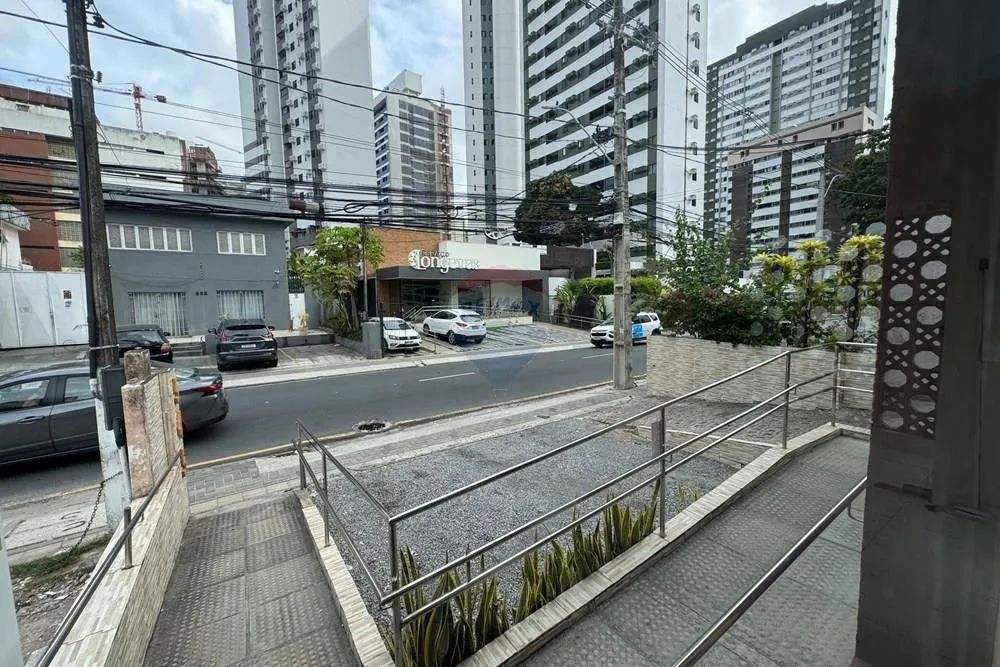 Loja com Vitrine na Av. Santos-Dumont | Aflitos  Recife - Foto 4