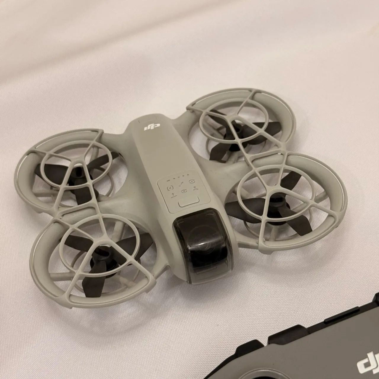 DRONE DJI NEO FLY MORE COMBO - Foto 3