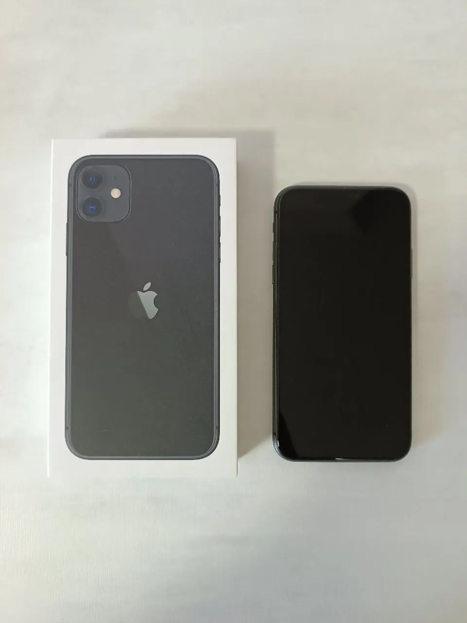 iPhone 11 64GB Preto