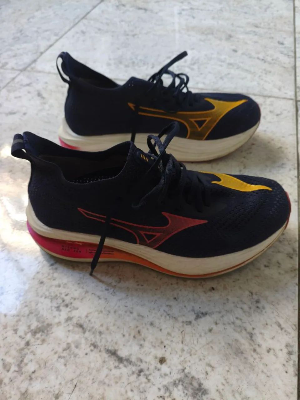 Mizuno Neo Zen - Calçados Esportivos - Graúna, Cariacica