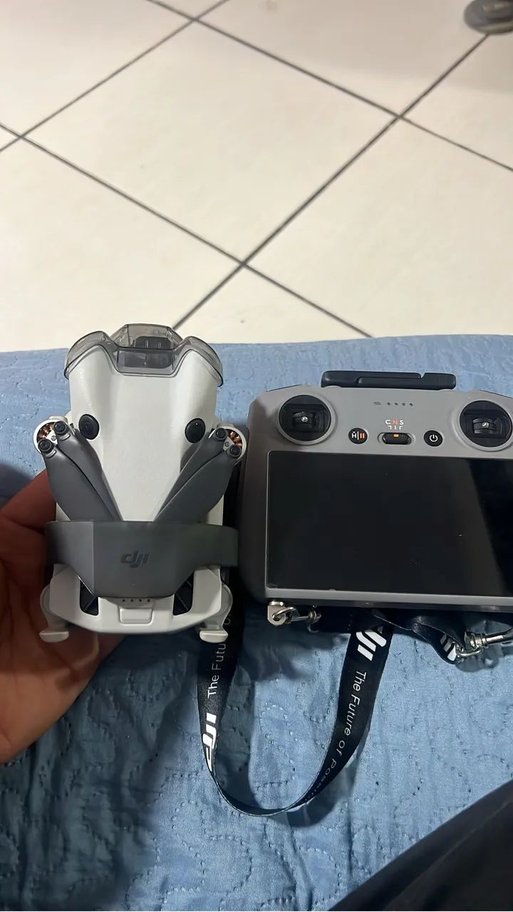 Drone DJI Mini 4 pro controle com tela (COMBO) - Foto 4