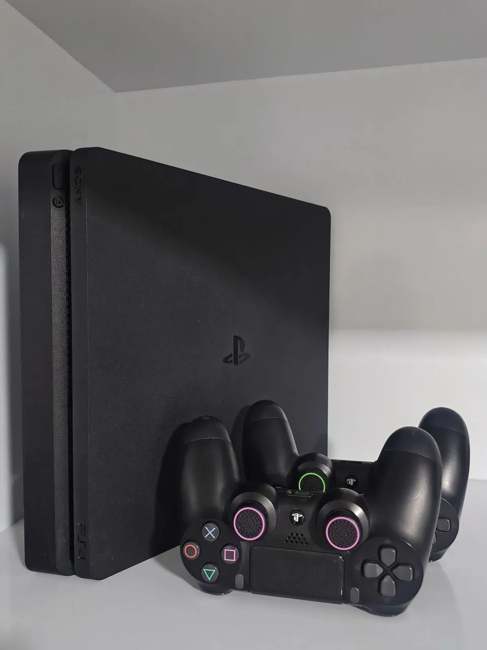 Playstation 4 slim