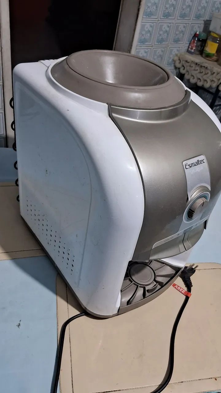 VENDO GELAGUA  ESMALTEC  - Foto 4