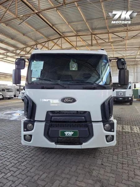 FORD CARGO 1319 2013 - Foto 2