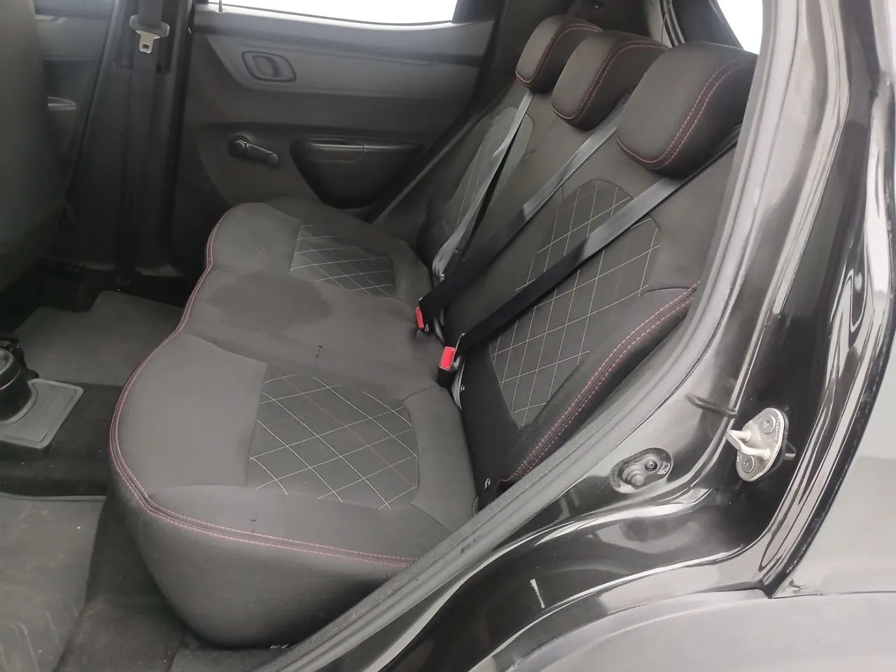 Renault Kwid 1.0 Zen, foto 17 de 18