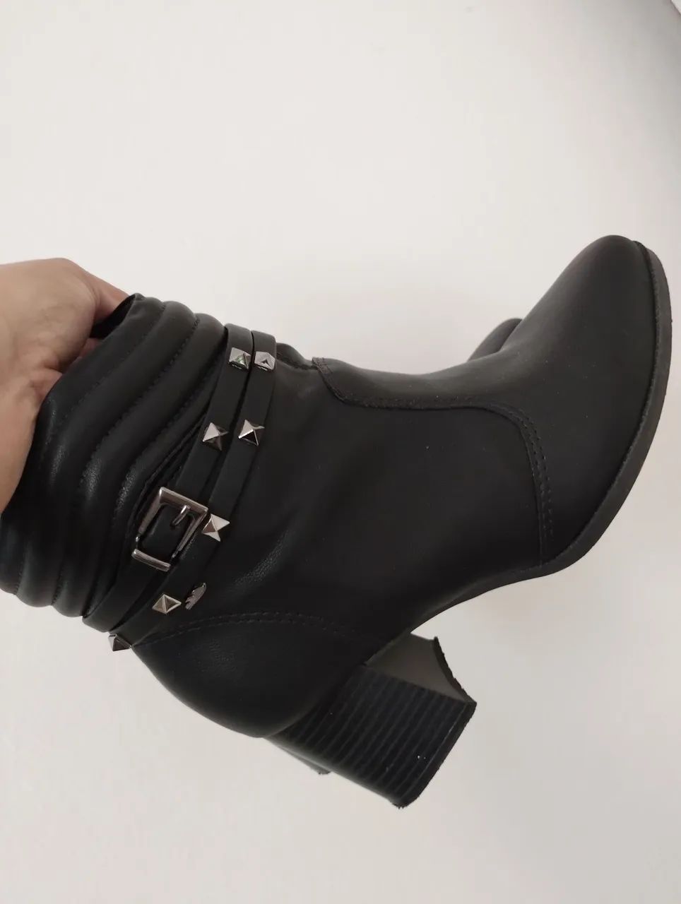 Bota preta Dakota 