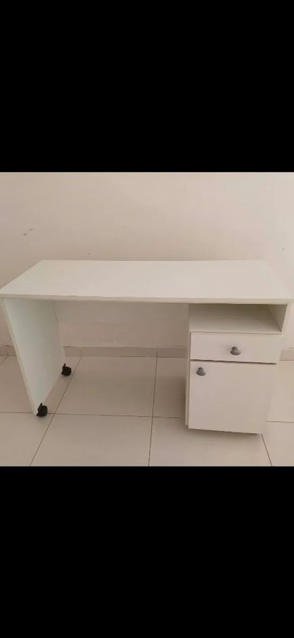 vendo escrivania seme nova 