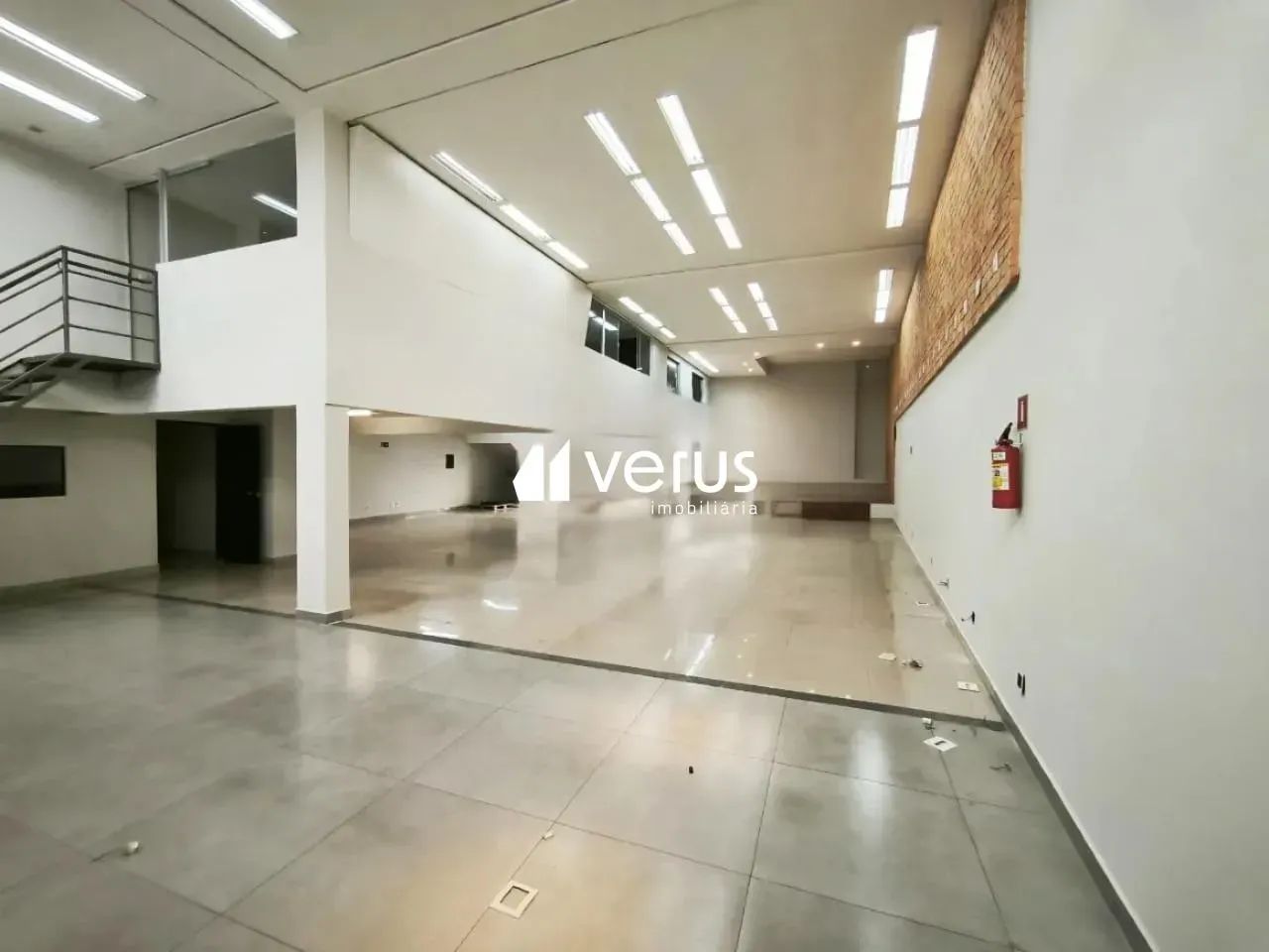 Loja para aluguel, 8 vagas, CAZECA - Uberlândia/MG - Foto 2