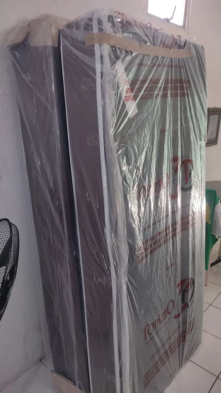Vende-se uma cama de solteiro marca topázio  - Foto 2