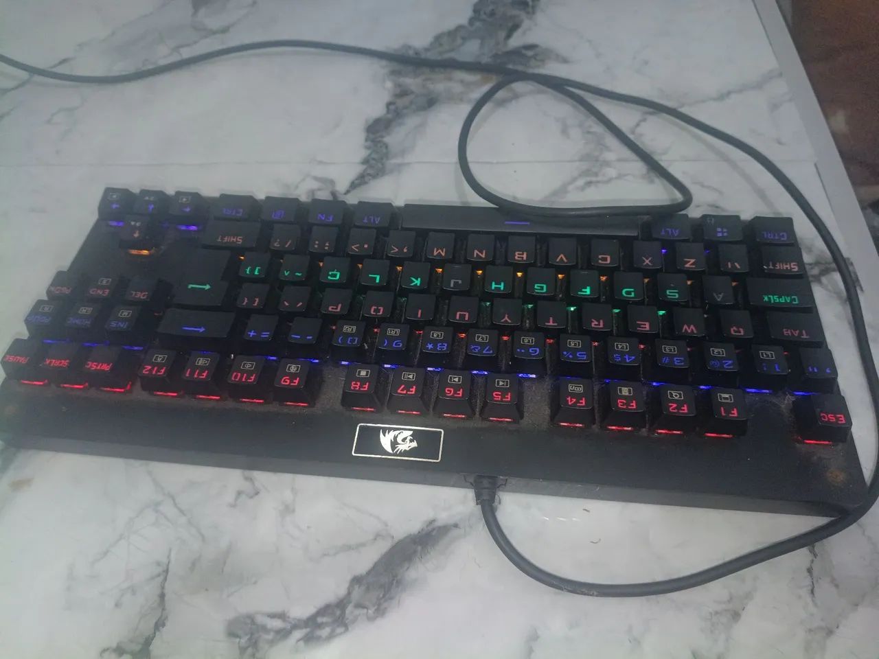 Teclado Mecânico Redragon Dark Avenger K568 Rainbow - Funcionando 100% - Foto 4