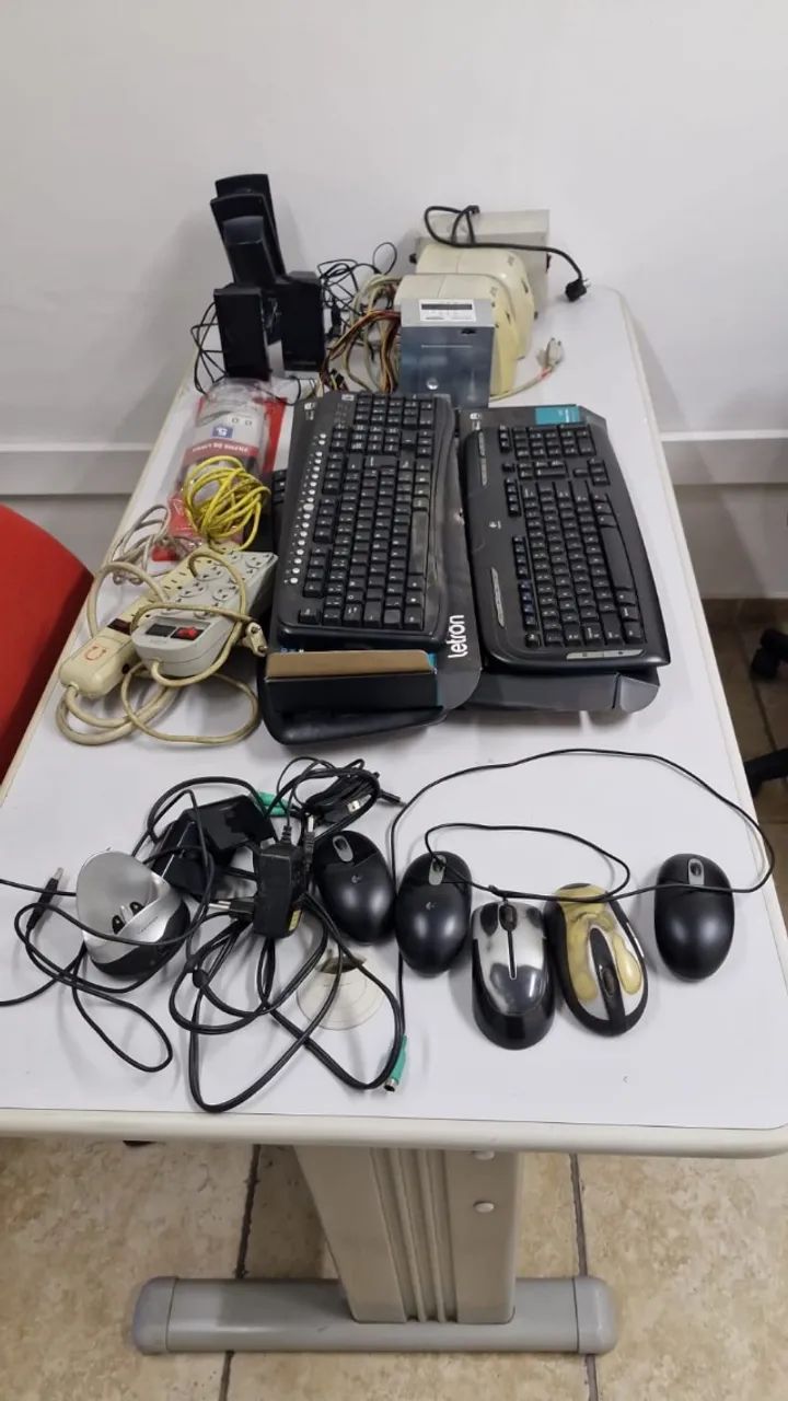 computadores, monitores e teclados com mouse - Foto 2