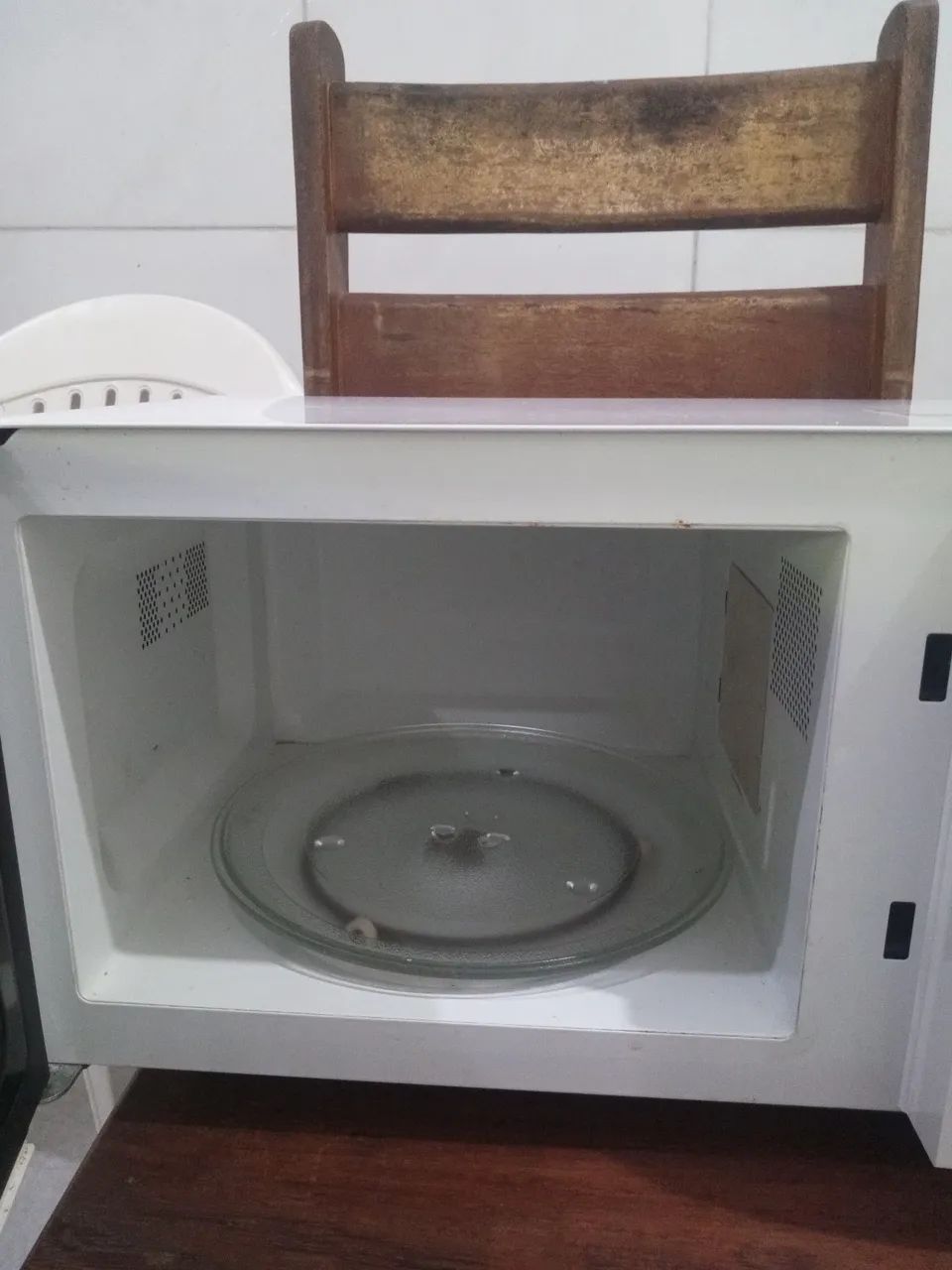 Microondas semi novo - Foto 4