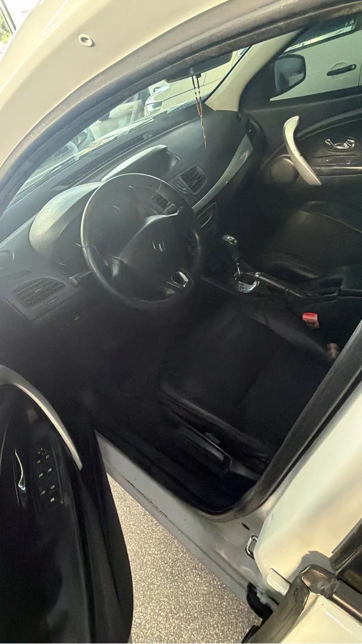 Renault Fluence Sed. Dynamique 2.0 16V Flex Aut. 2014 - Foto 4