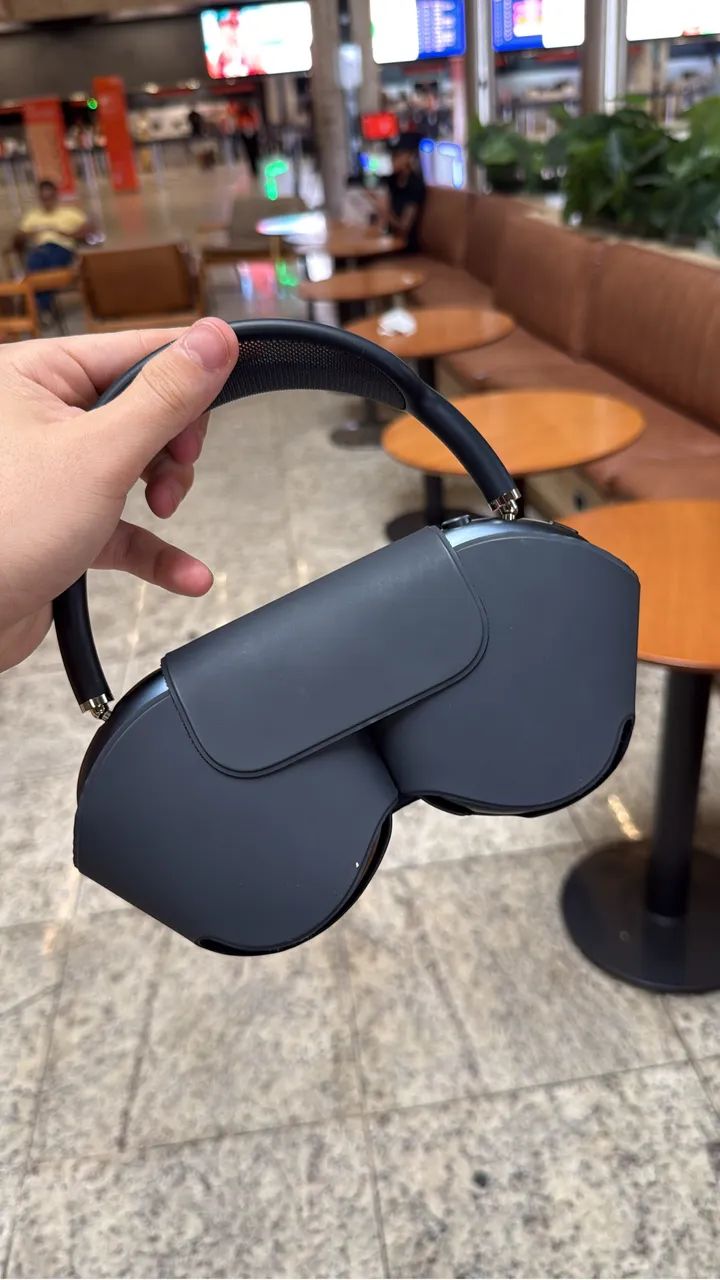 AirPods Max Midnight423878438914641921