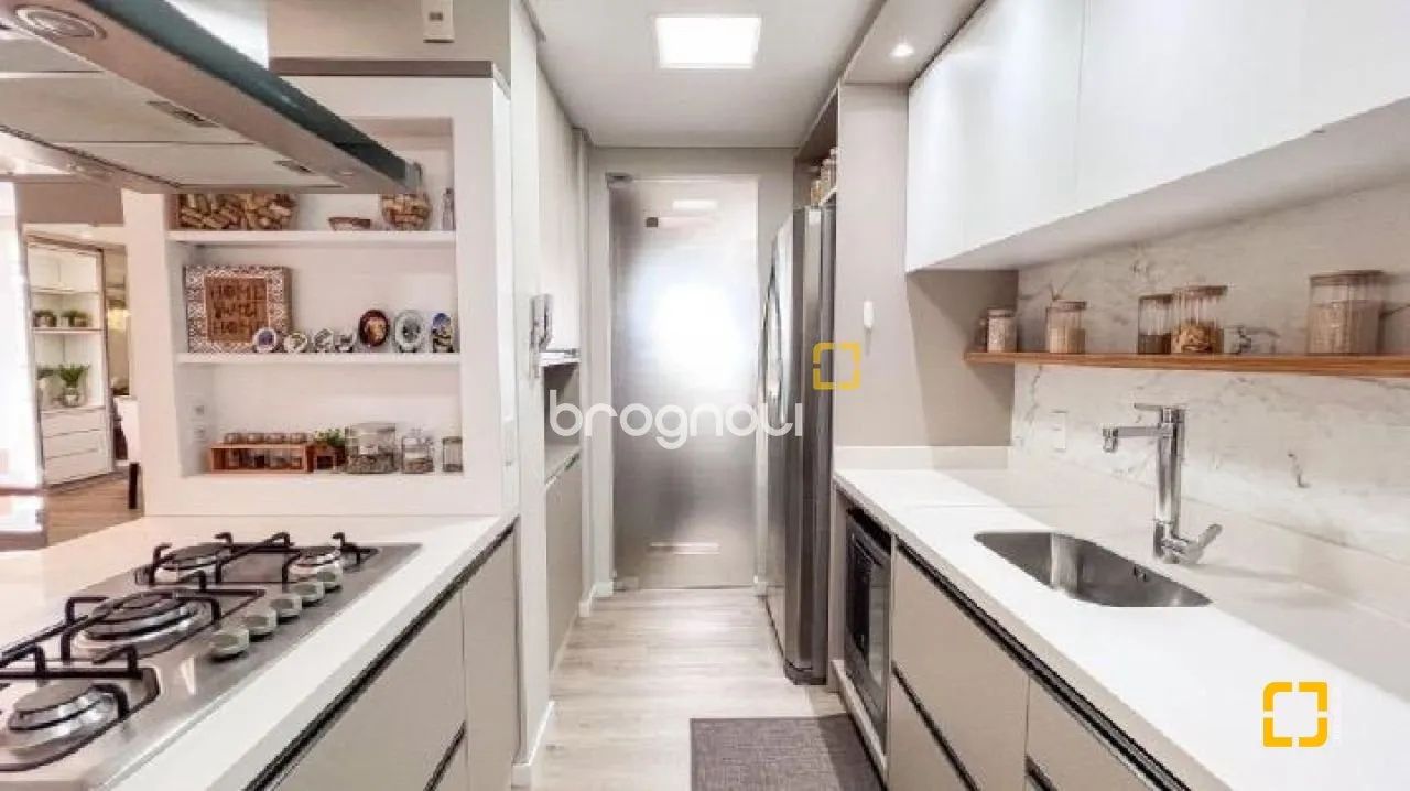 Apartamento em Condomínio Clube com três dormitórios, sendo um suíte. - Foto 3