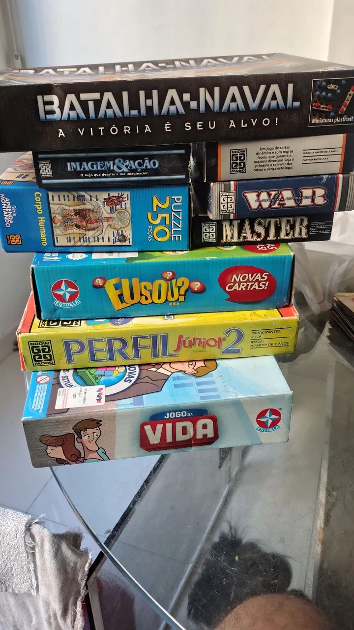 Lote de jogos de tabuleiro 