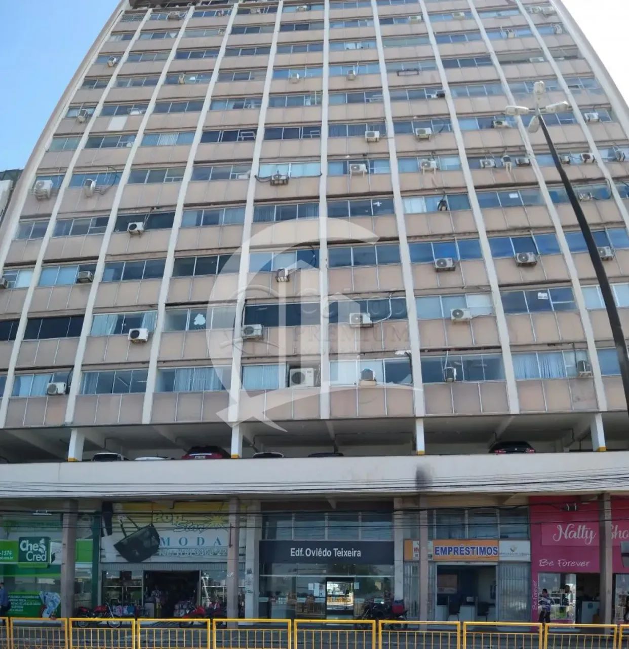 Sala comercial para locação no Edifício Oviedo Teixeira com IPTU 2026 isento