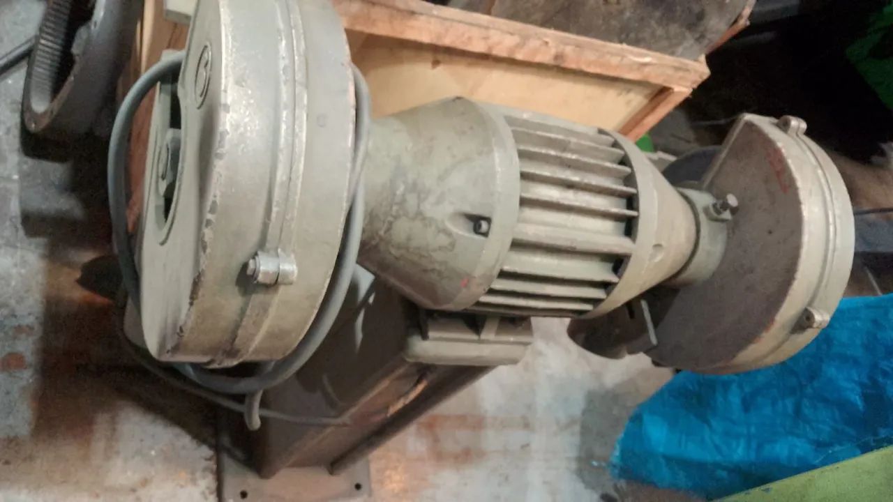 Vende-se esmeril industrial trifásico - Foto 3