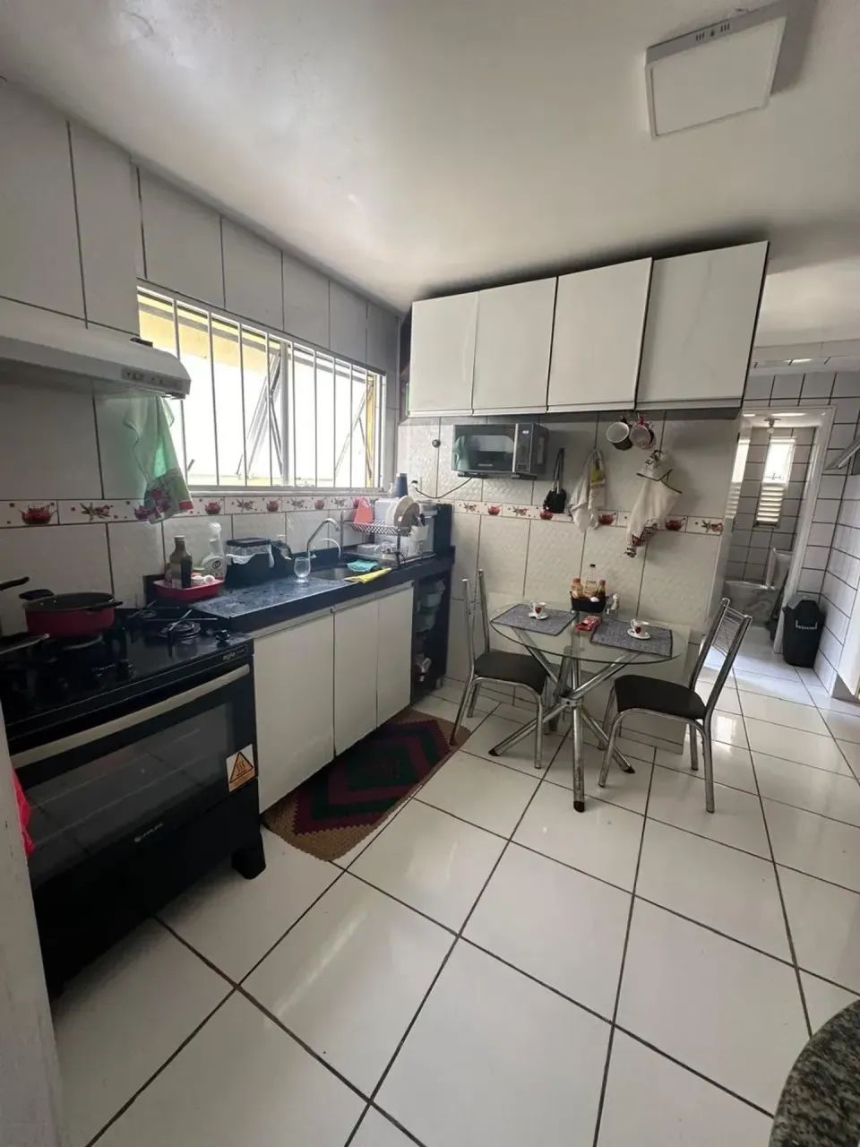 VENDO APARTAMENTO NO CALHAU COM 3 QUARTOS - Foto 2
