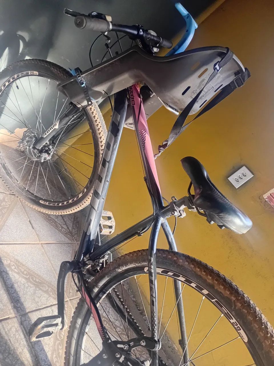 Bicicleta de corrida lotus  - Foto 3