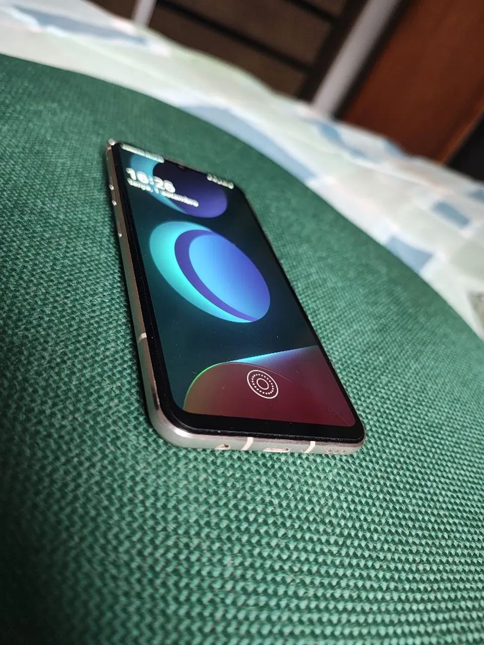 Celular LG V60 5G  - Foto 4