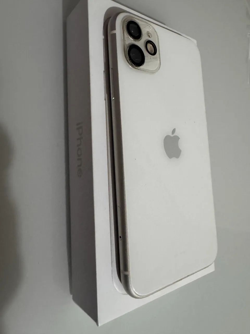 iPhone 11 256GB Branco - Foto 2