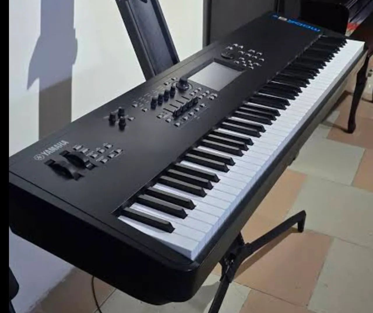 Modx-8 + plus Novo praticamente. 