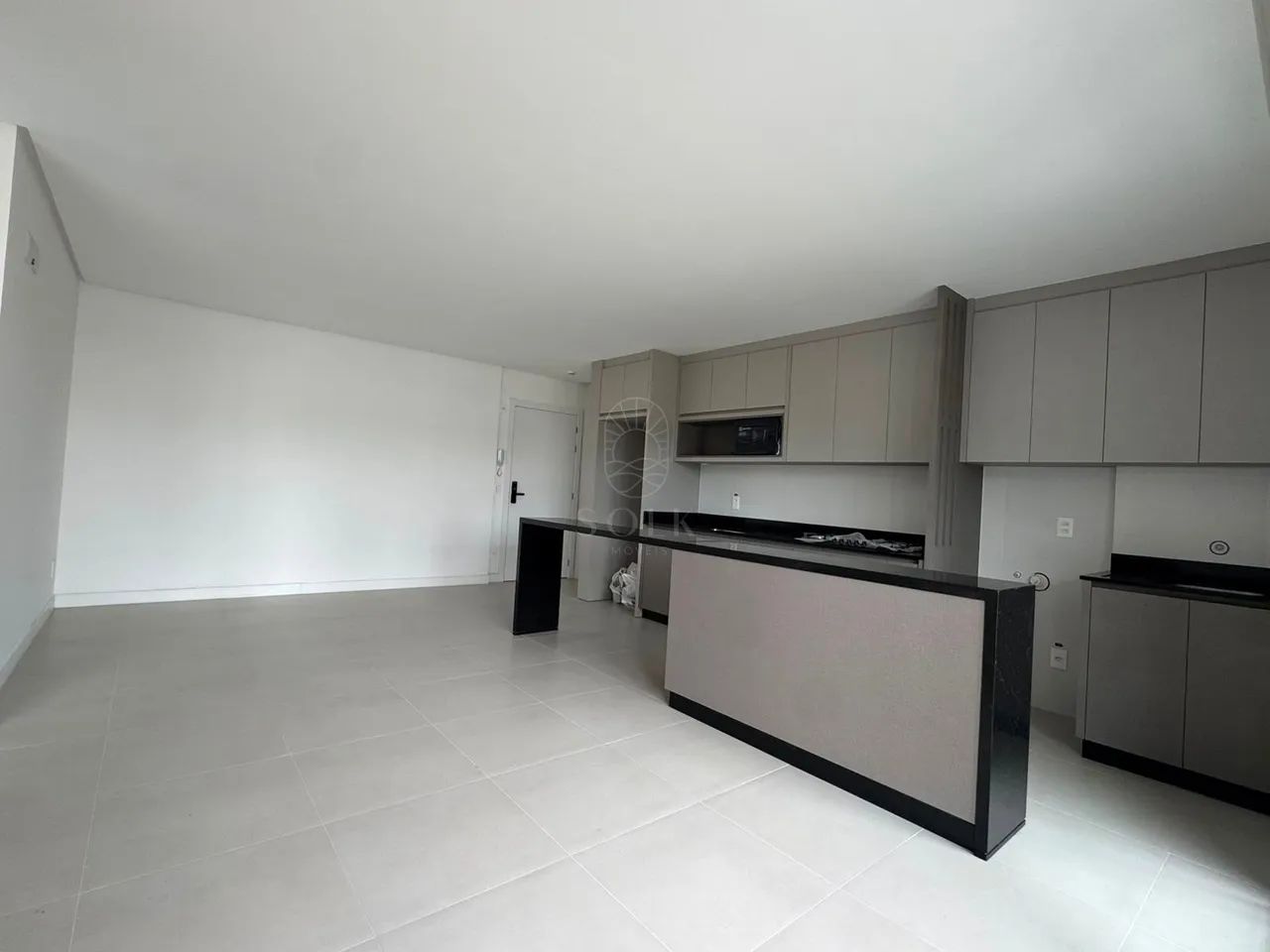 Apartamento com 2 Suítes, Varanda com Churrasqueira e 1 Vaga - Foto 3