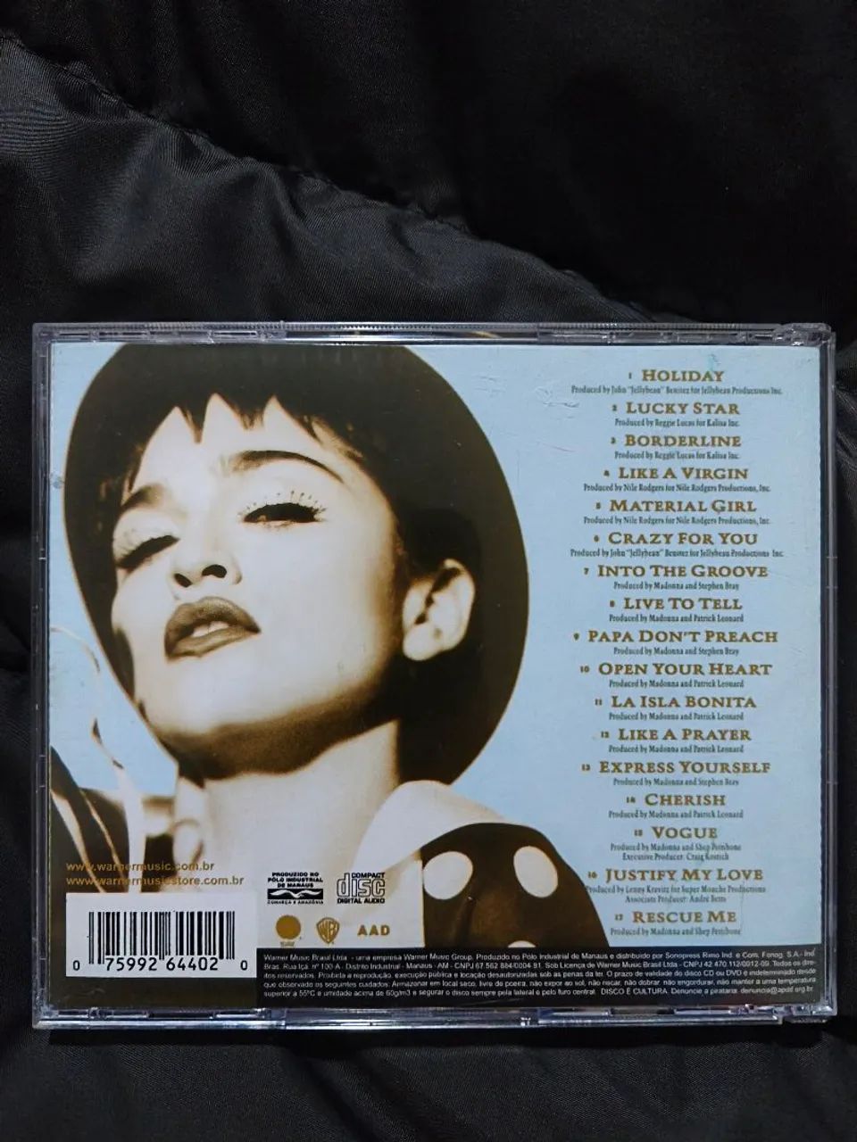 CD Madonna - Immaculate Collection - dourado - Foto 3