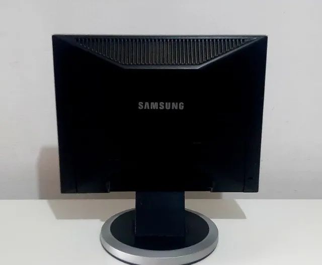 Monitor Samsung SyncMaster 540n - Foto 2
