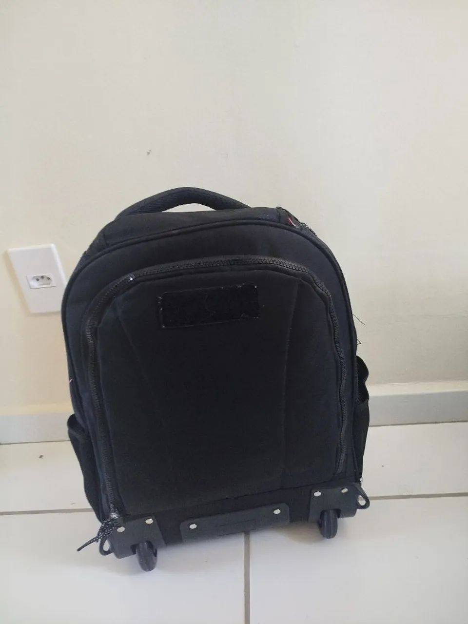 Mochila RB em perfeito estado - Foto 3