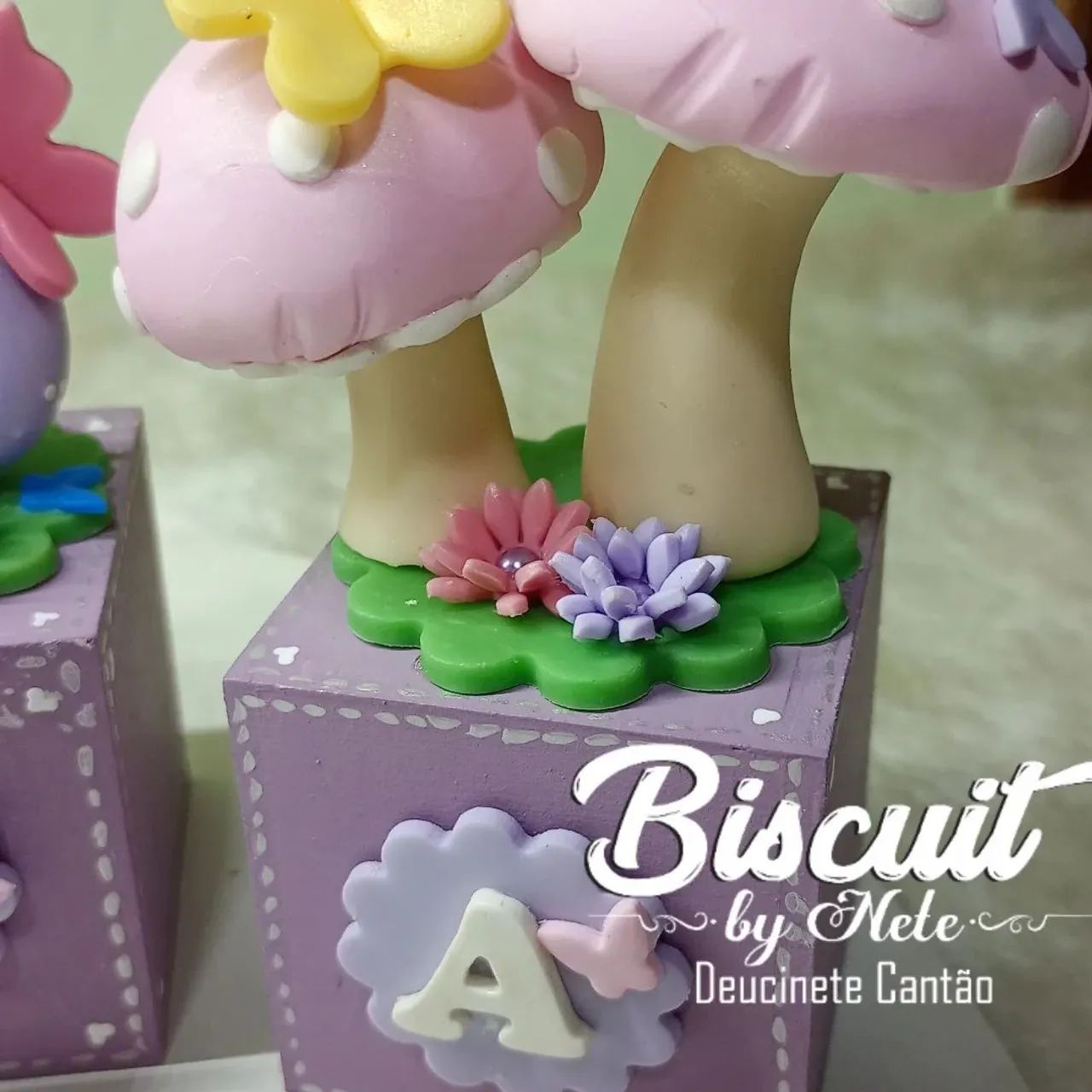 Lembrancinhas de aniversário em Biscuit  - Foto 2