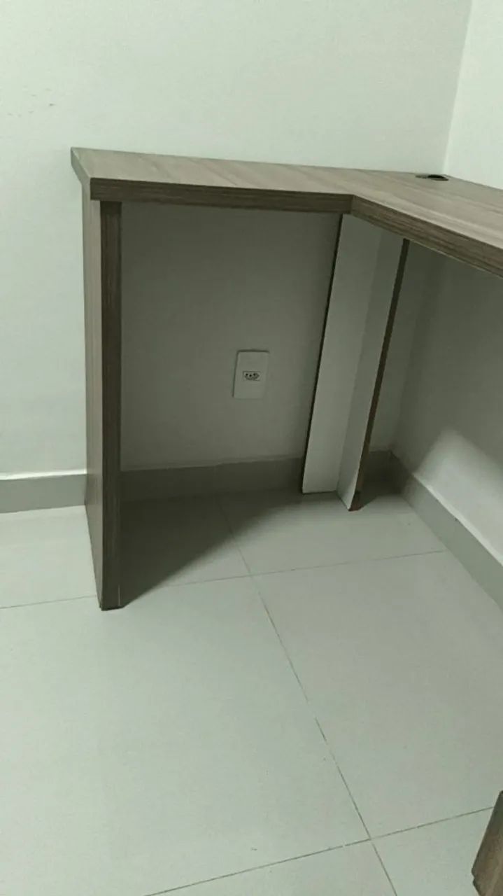 Mesa de Canto para Estudos. 487296290805534721