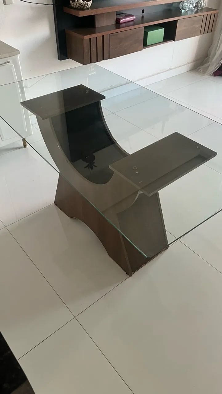 Mesa de vidro com 6 cadeiras  - Foto 4