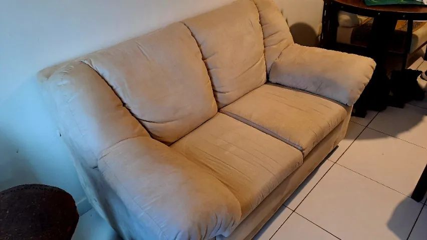 SOFÁ HERVAL DE 2 LUGARES