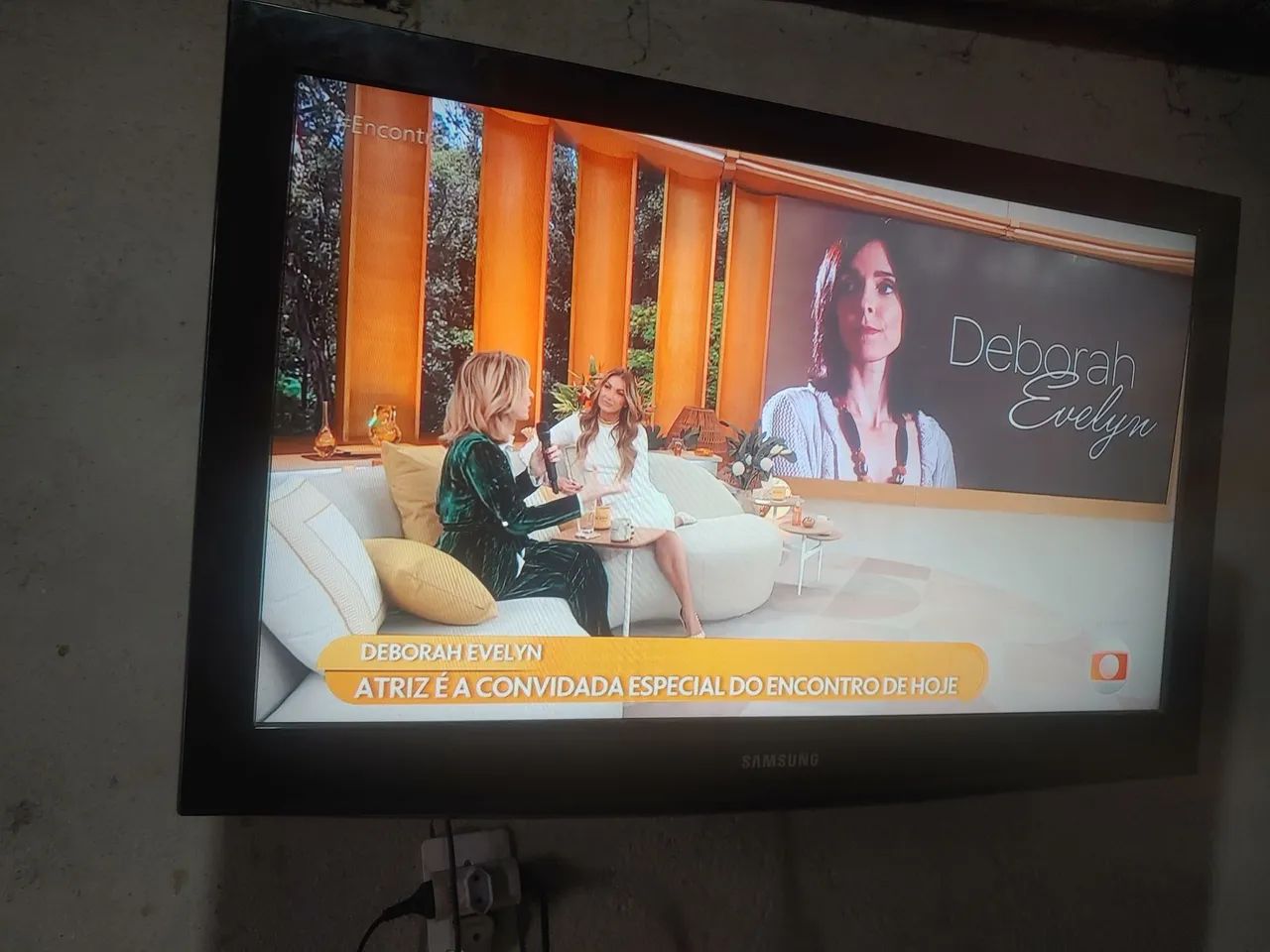 Tv Samsung. Nao é smart 32 pl
