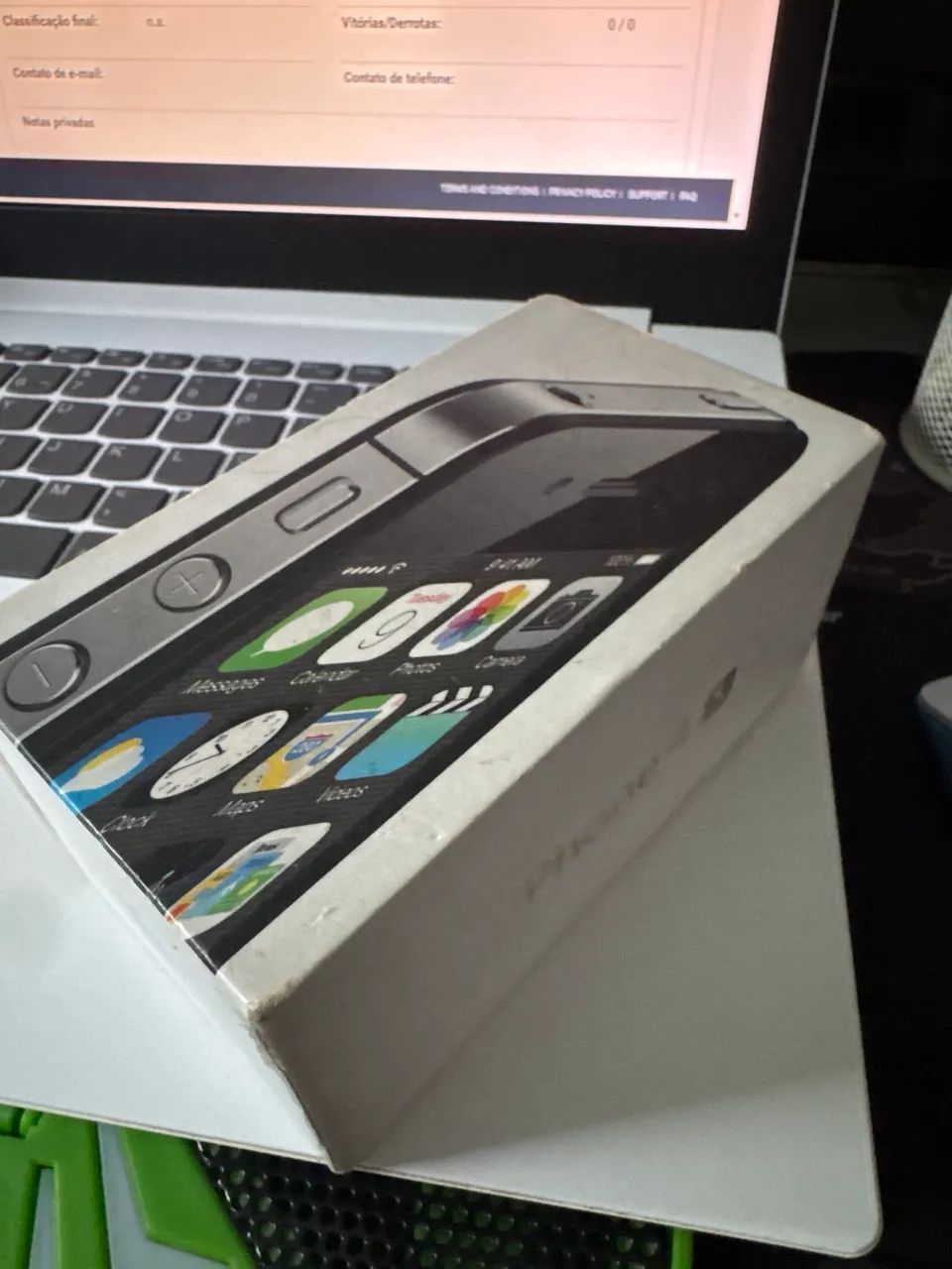 Caixa do iPhone 4S