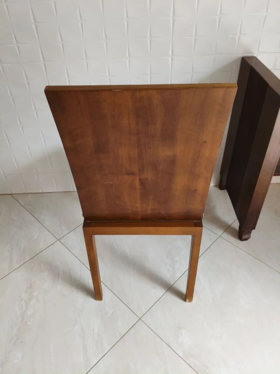 Mesa de jantar (base de madeira com tampo de vidro) - Foto 4