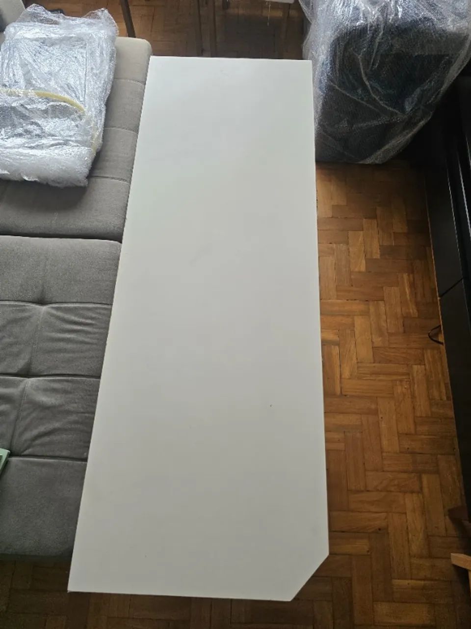Escrivaninha branco MDF com 4 gavetas - Foto 2