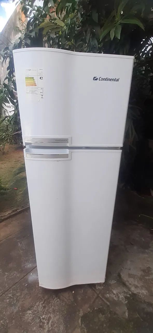 Geladeira Continental cycle desfrot 370 litros 