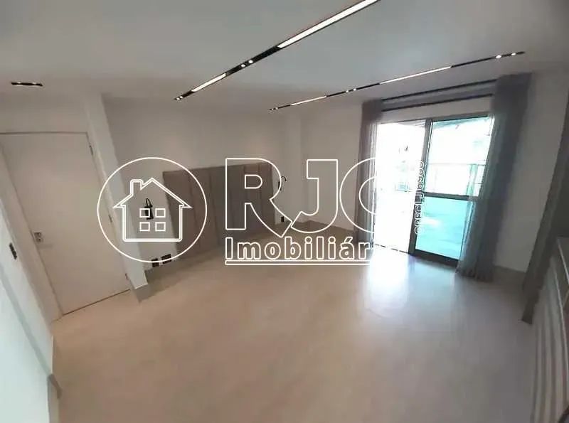 Imóvel para venda possui 170 metros quadrados com 3 quartos em Tijuca - Rio de Janeiro - R - Foto 8