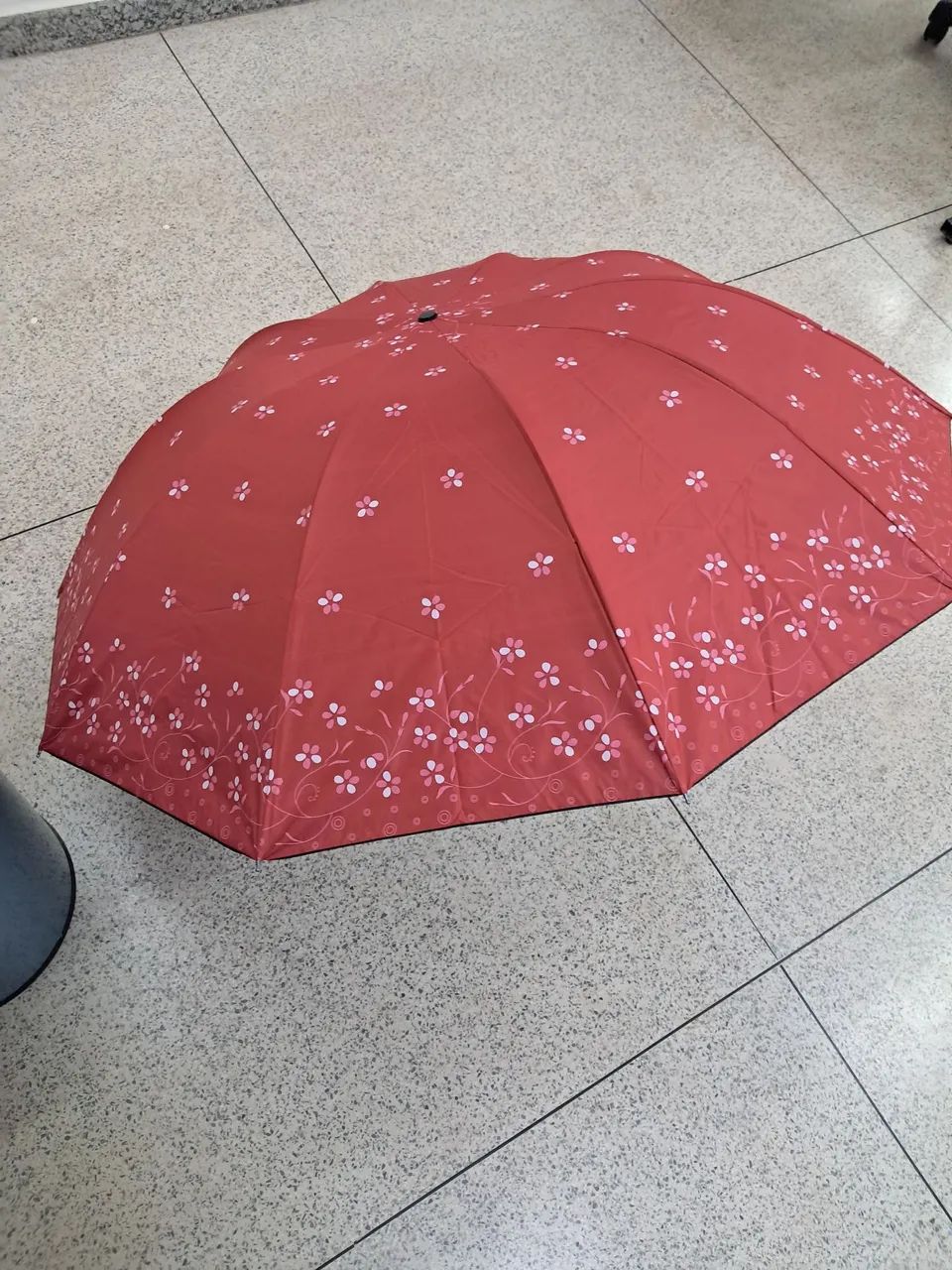 SOMBRINHAS FORRO DUPLO E BLACK-OUT PARA CHUVA  - Foto 5
