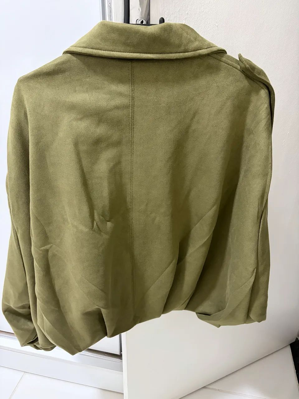 Jaqueta de camurça verde militar - Foto 4