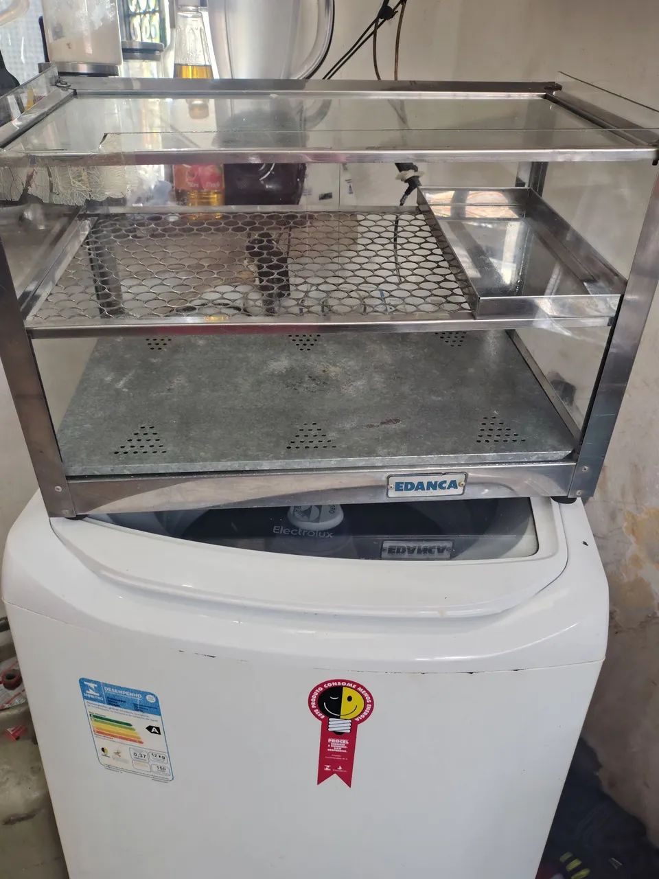 Vendo estufa bem conservada .