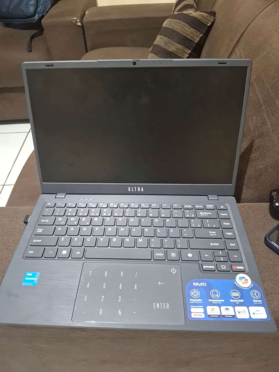 Notebook ultra semi novo