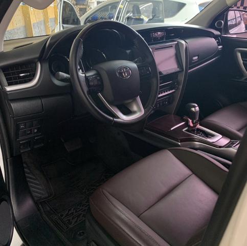 Toyota SW4 srx 7 lugares diesel 17/17 - Foto 3