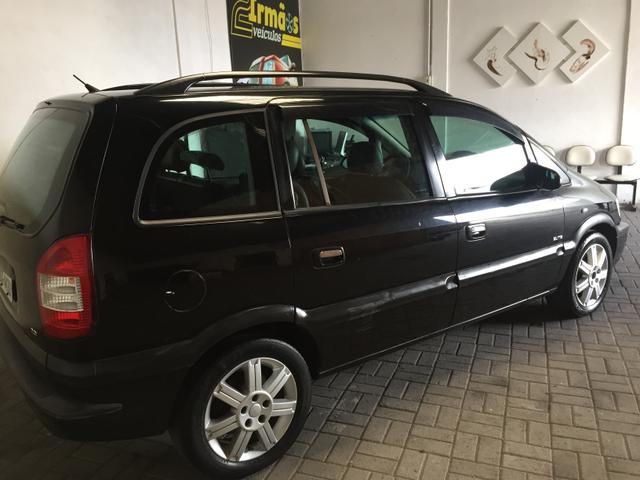 Zafira 2005 7 lugares ELITE p vender essa semana 20900 preço de Fipe 23500 - Foto 4