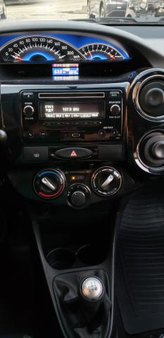 Etios XLS 1.5 baixíssima km! - Foto 9