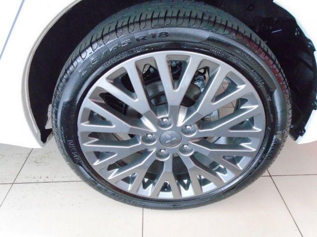 Lancer HL-T 2.0 16V 160cv Aut. - Foto 12